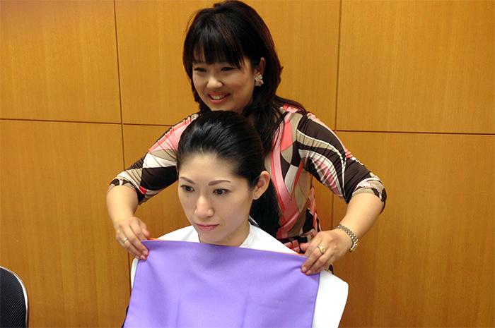 心をつかんで離さない人だけが知っている戦略的な色の取り入れ方を伝授します。美色ブランディングセミナー