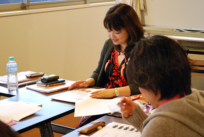 アトリスカラーコンシェルジュのためのレクチャー会を開催しています。