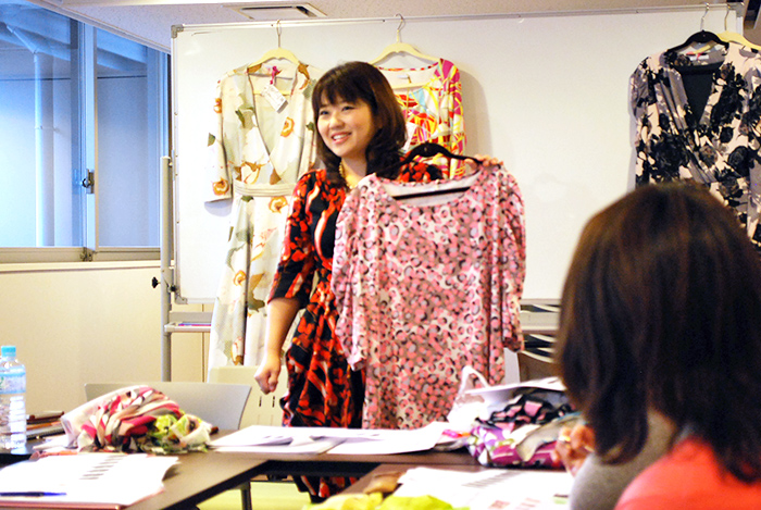 アトリスカラーコンシェルジュのためのレクチャー会を開催しています。